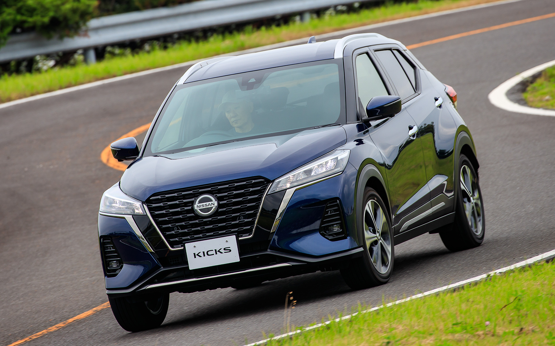 7月19日にマイナーチェンジした新型「キックス」に試乗した