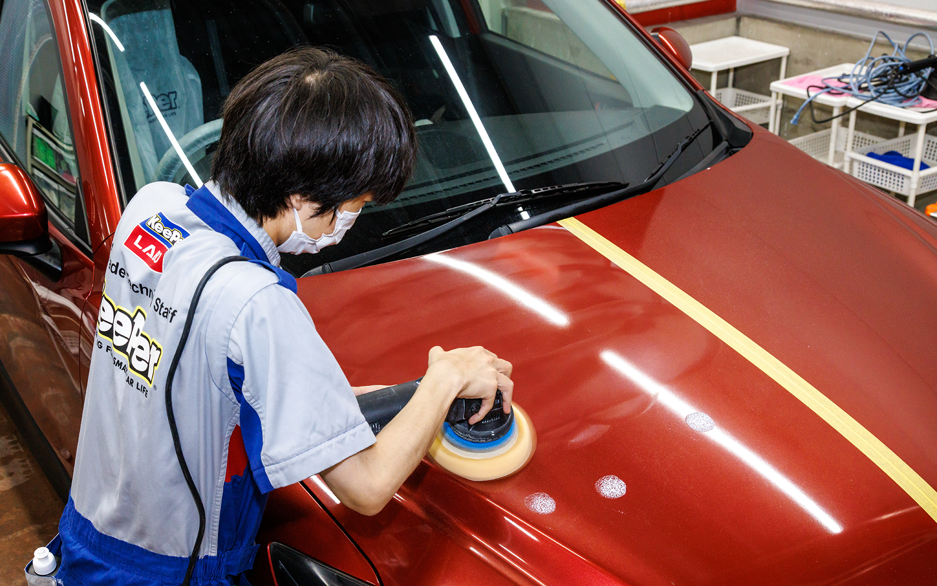 液体コンパウンドとスポンジバフを使って軽研磨