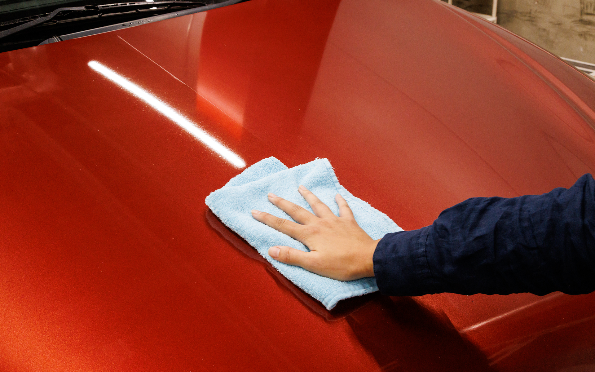 タオルを横に滑らせてみるとザラザラからツルッと変化して面白い