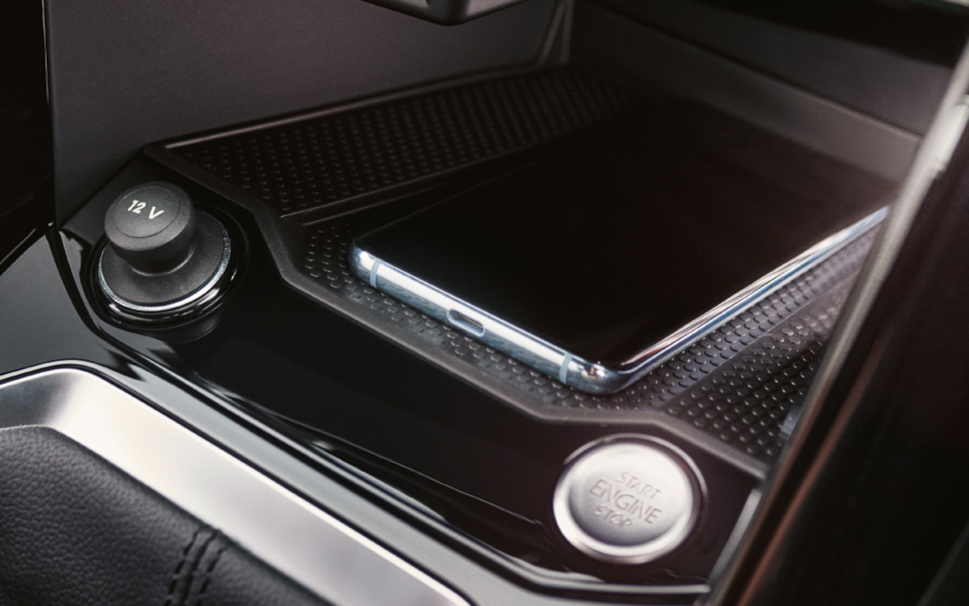 スマートフォンワイヤレスチャージング