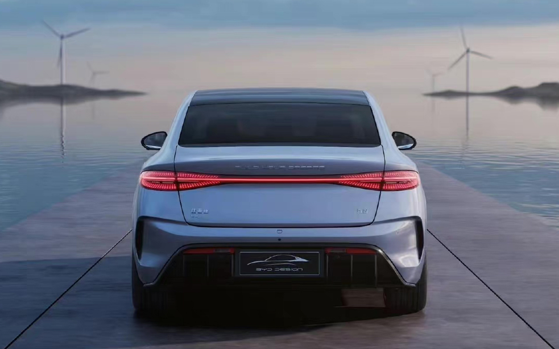 ハイエンドセダン「SEAL」