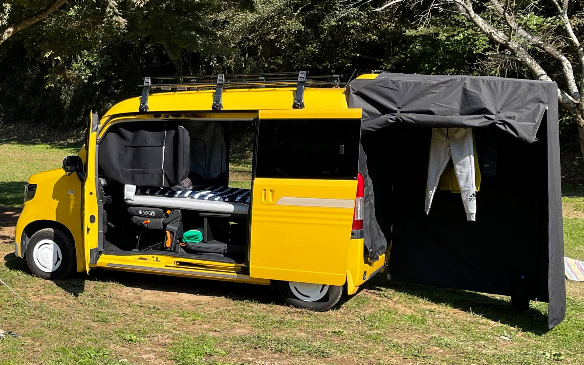 N-VAN +STYLE FUN（純正アクセサリー装着車　車中泊仕様）