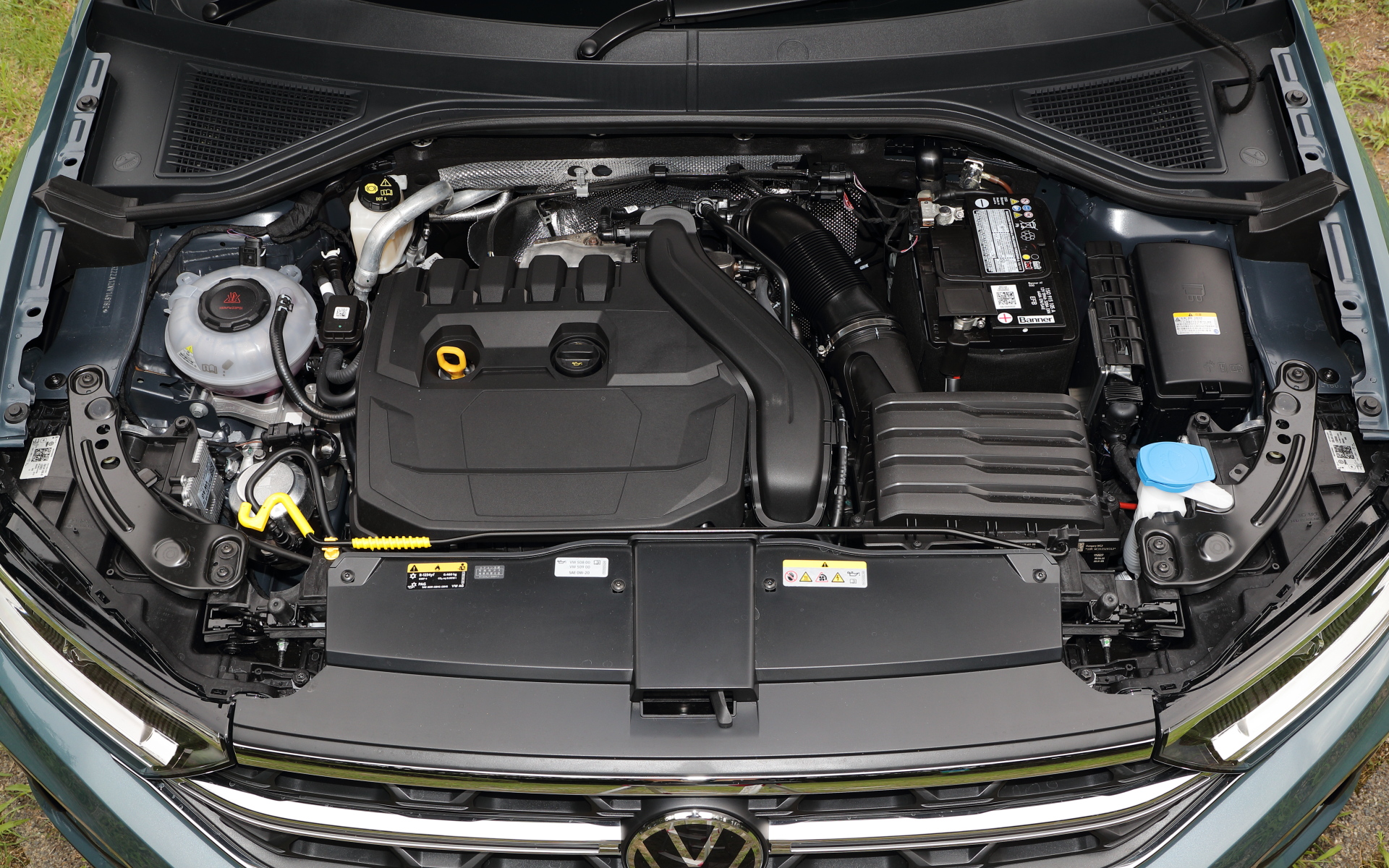 直列4気筒DOHC 1.5リッターターボエンジンは最高出力110kW（150PS）/5000-6000rpm、最大トルク250Nm（25.5kgfm）/1500-3500rpmを発生。WLTCモード燃費は15.5km/L