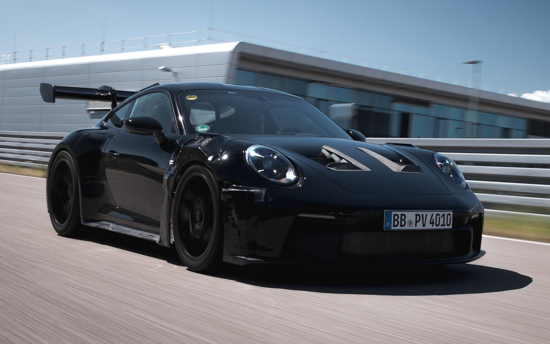 新型「911 GT3 RS」を8月17日にワールドプレミア