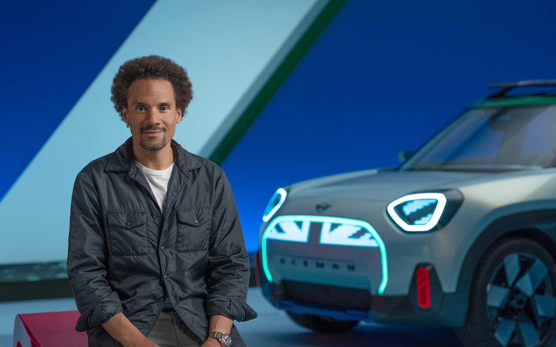 MINIデザイン責任者 オリバー・ハイルマー氏