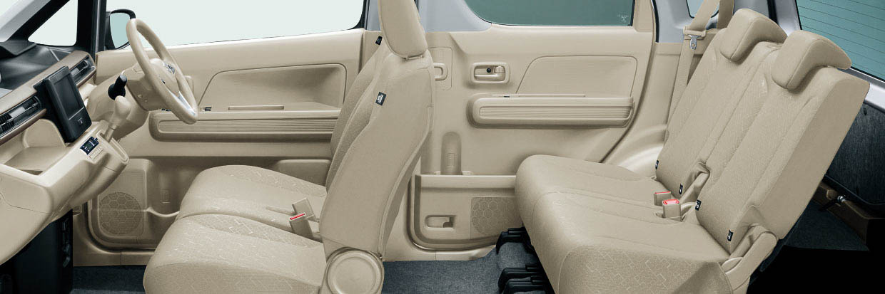 ワゴン R HYBRID FX-S（ベージュ内装）