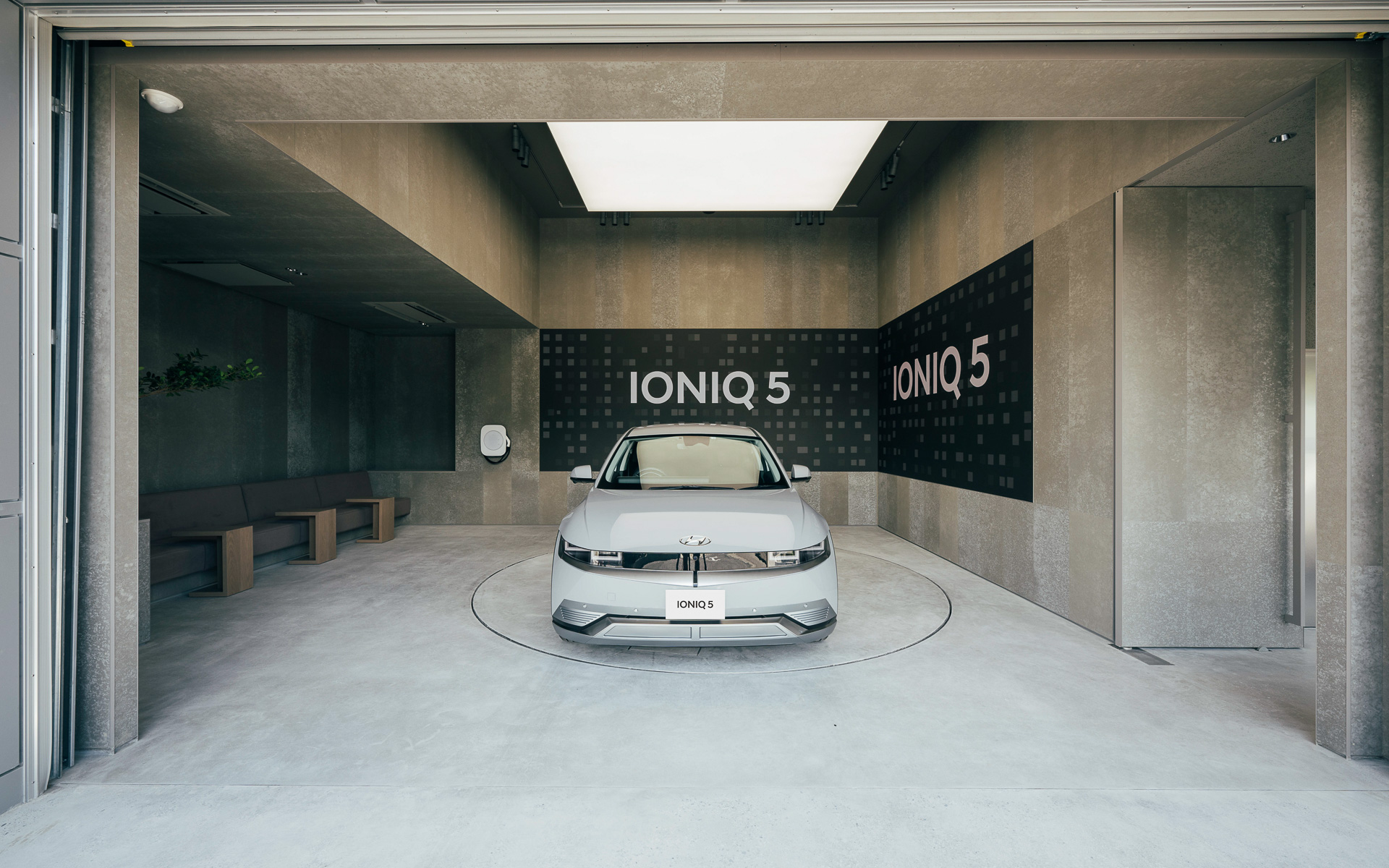 1階の納車エリア