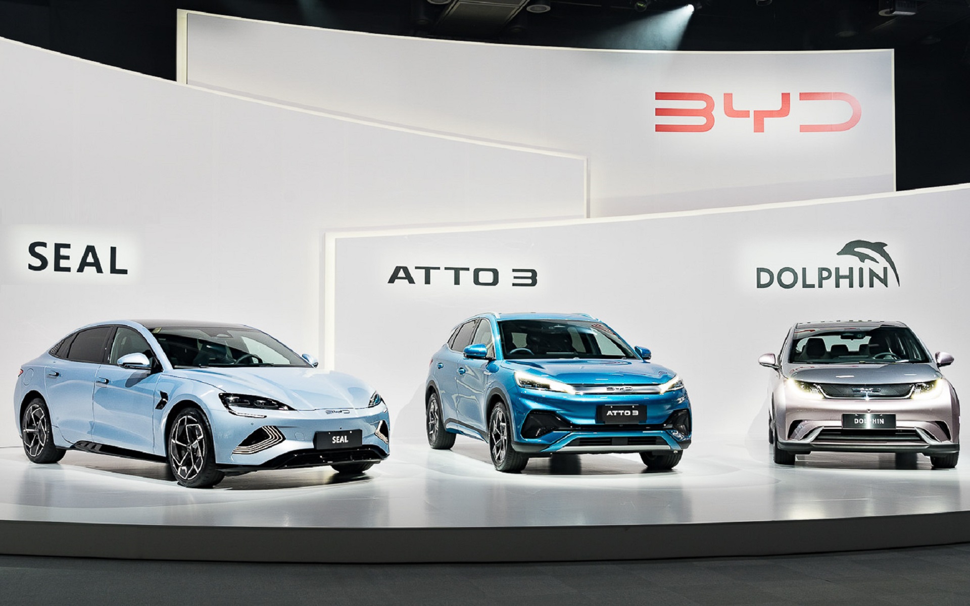 BYDオートジャパンは、RED BRICK BEACH 2022 presented by BYD AUTO JAPANでバッテリEVモデルの「アットスリー」「ドルフィン」「シール」を一般向けに初めて公開する