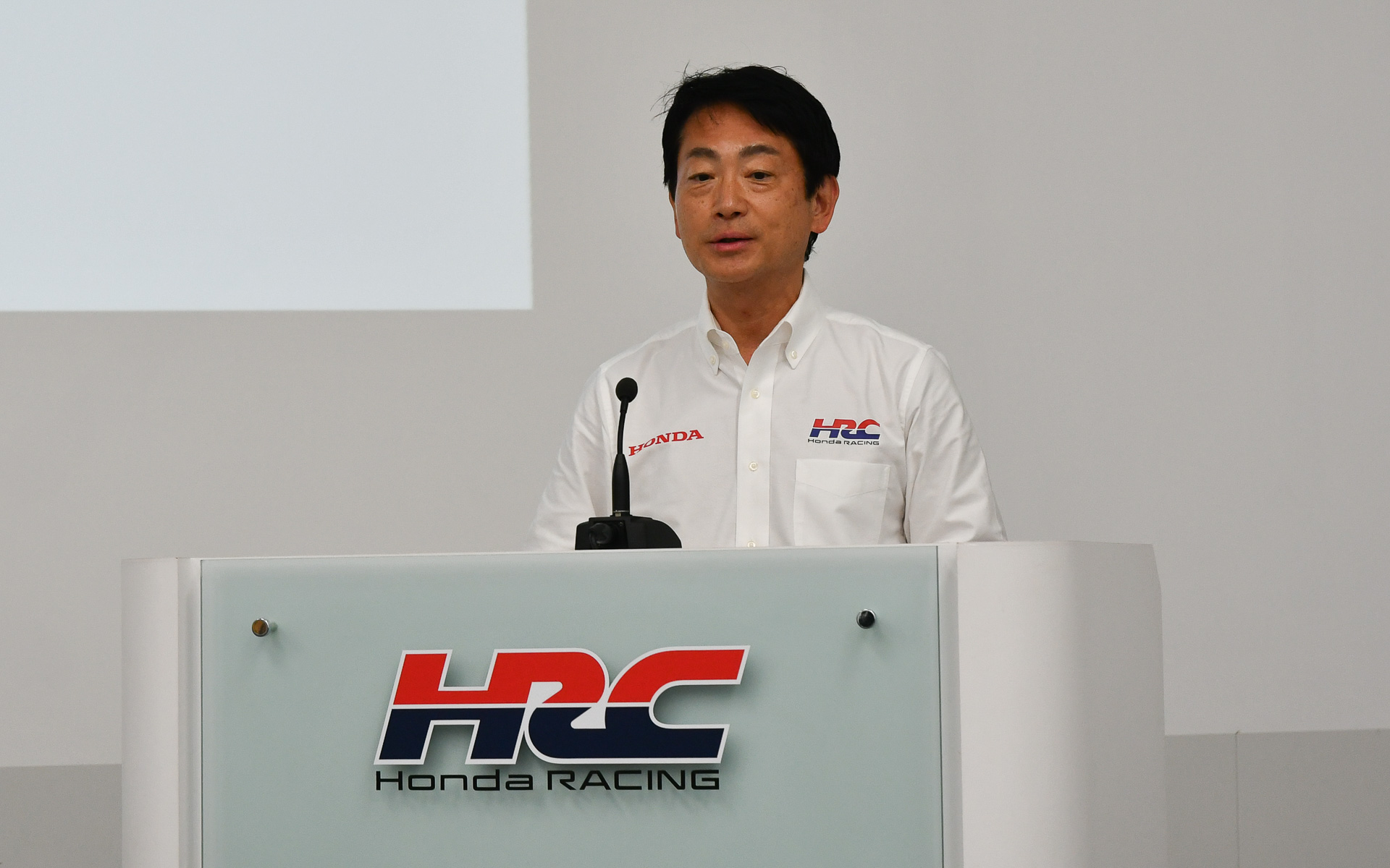 2025年までのF1パワーユニット供給について発表する株式会社ホンダ・レーシング 代表取締役社長 渡辺康治氏