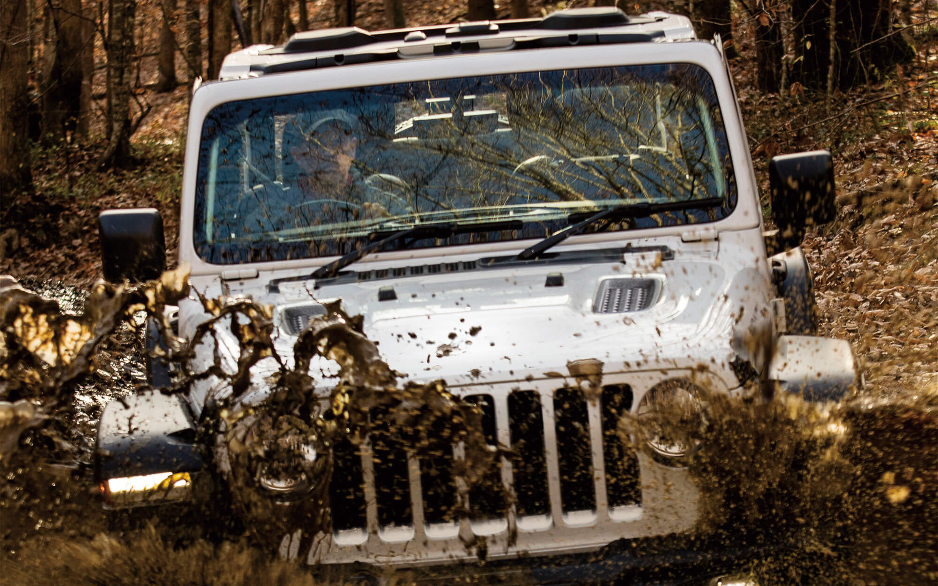 パワフルなV6エンジンを搭載する