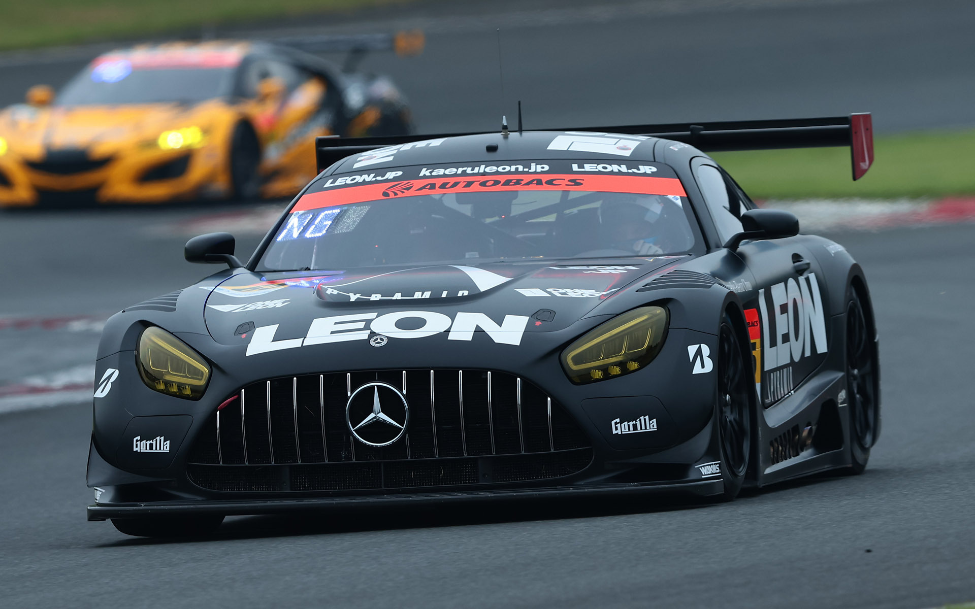 65号車 LEON PYRAMID AMG（蒲生尚弥/篠原拓朗組、BS）
