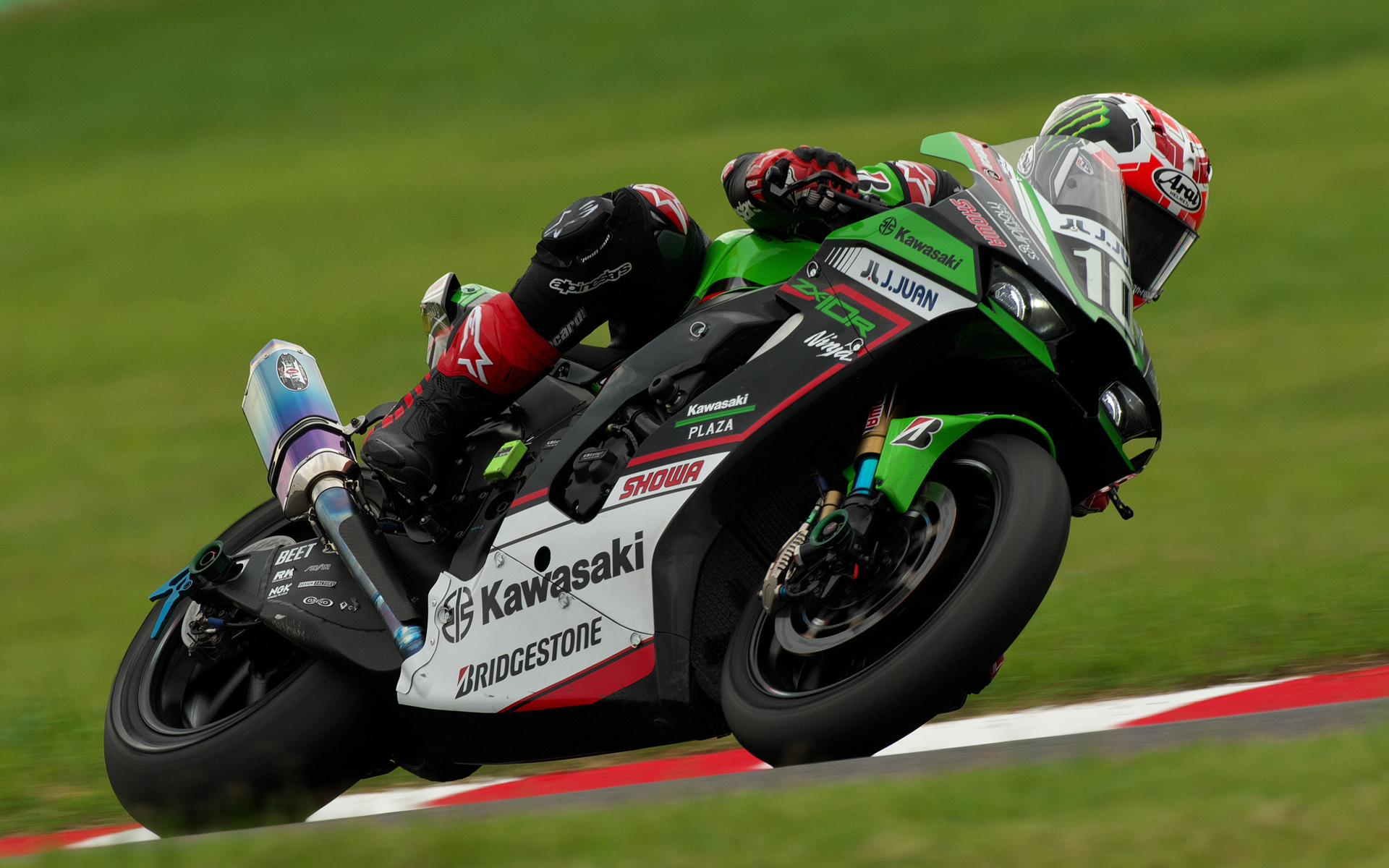 ブリヂストンは鈴鹿8耐において19チームにタイヤを供給していく