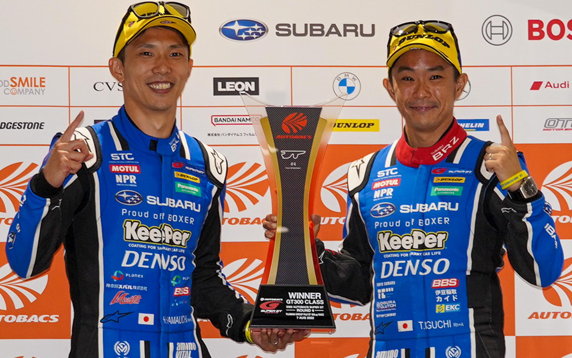 GT300クラス優勝の61号車 SUBARU BRZ R&D SPORT（井口卓人/山内英輝組、DL）