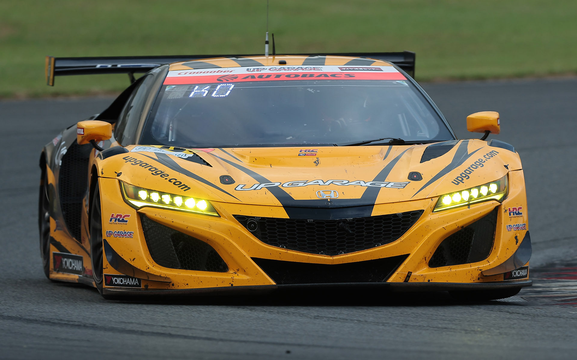 18号車 UPGARAGE NSX GT3（小林崇志/太田格之進組、YH）