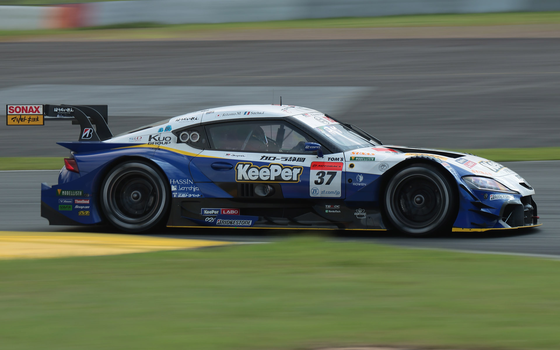 SUPER GT第4戦富士を優勝した37号車 KeePer TOM'S GR Supra（サッシャ・フェネストラズ/宮田莉朋組、BS）