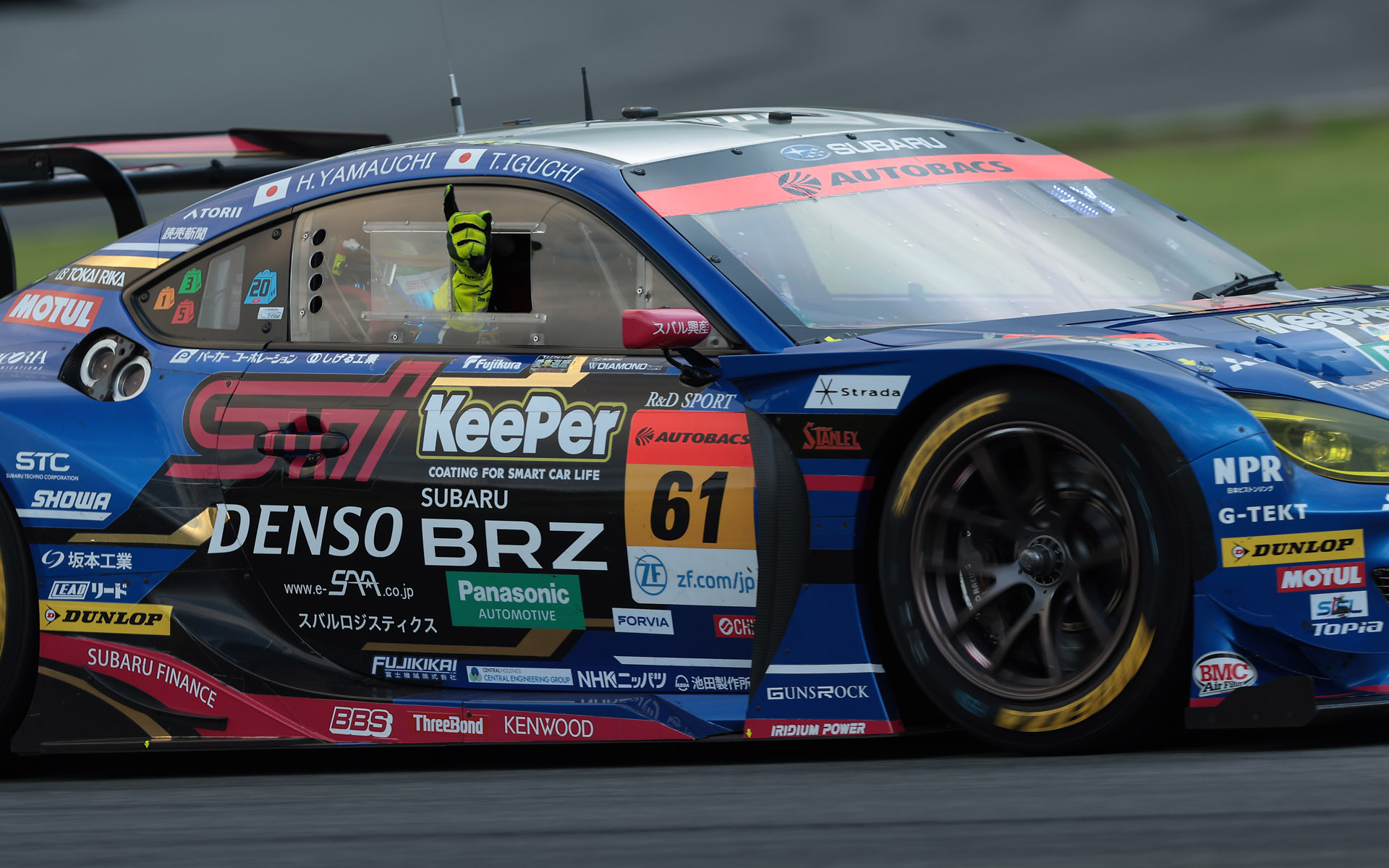 GT300を優勝した61号車 SUBARU BRZ R&D SPORT（井口卓人/山内英輝組、DL）