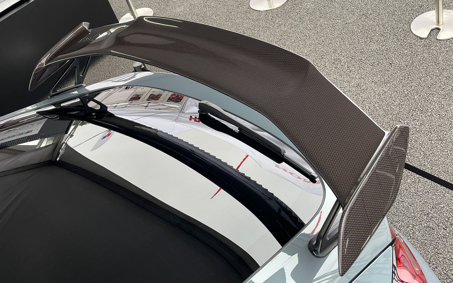 これまでホンダアクセスが培ってきたノウハウ「実効空力」を採用した新型シビックTYPE R用のウイング