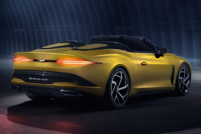 2020年に発表した12台限定の2シーターのオープントップモデル「バカラル」
