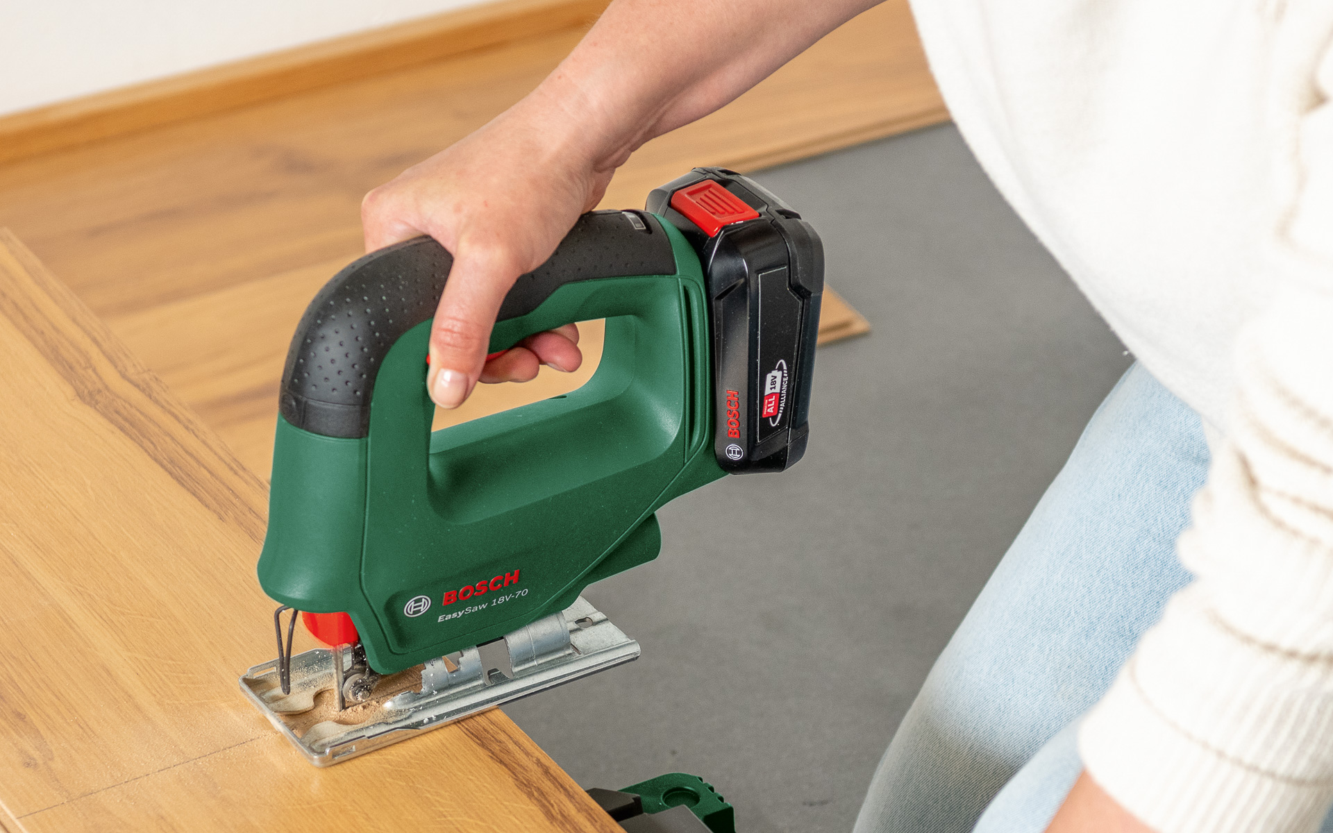 工具なしでブレードの交換ができるSDSブレード交換システムを採用