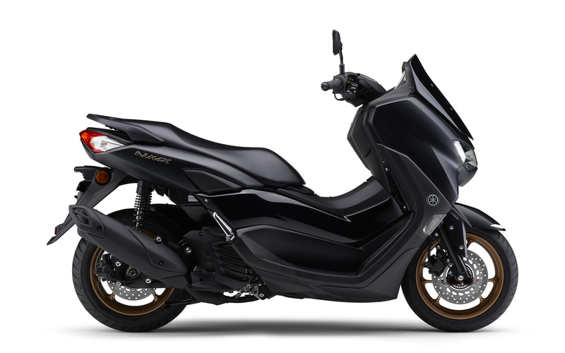 ヤマハ、シティコミューター「NMAX ABS」2022年モデル 質感の高い3色を
