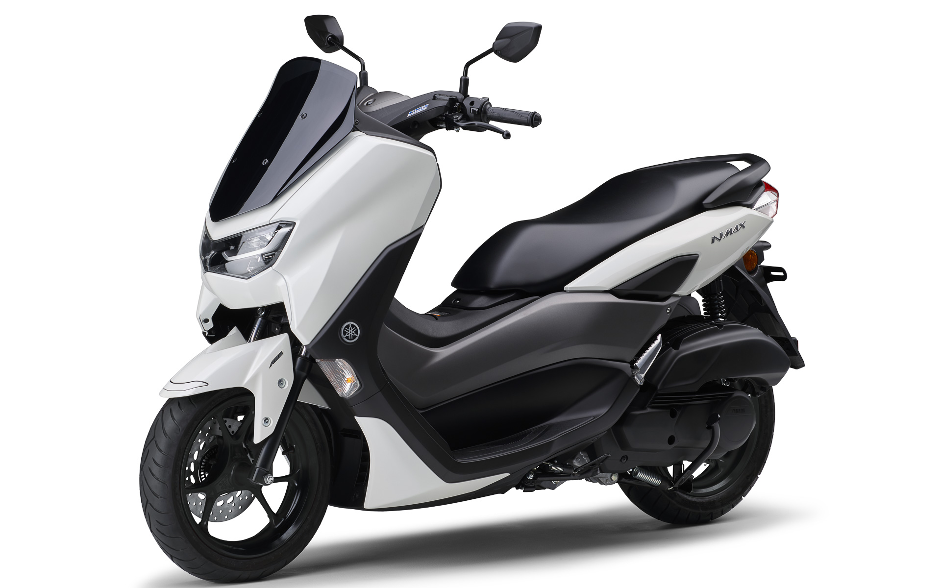 ヤマハはシティコミューター「NMAX ABS」2022年モデルを9月30日に発売する