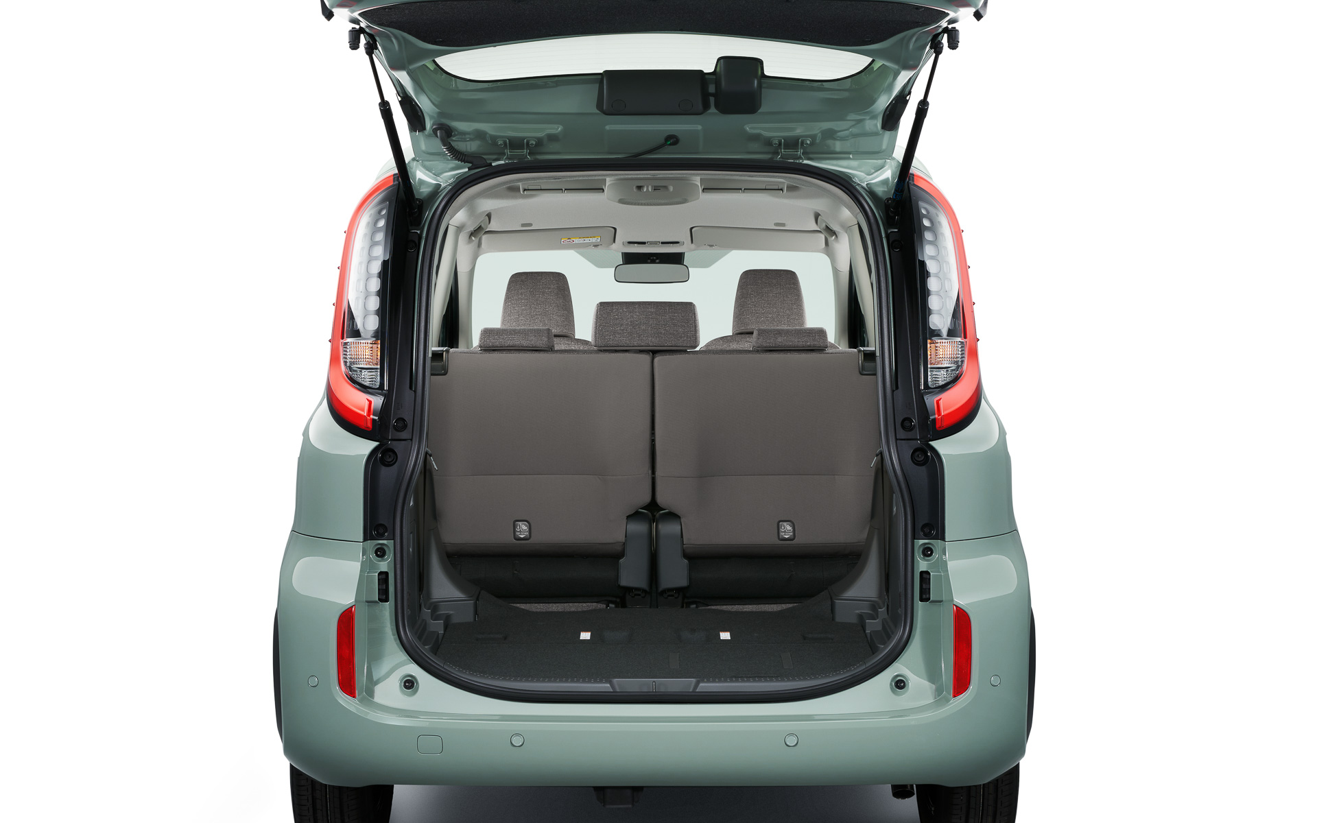 バックドア開口部も従来モデルよりも拡張された