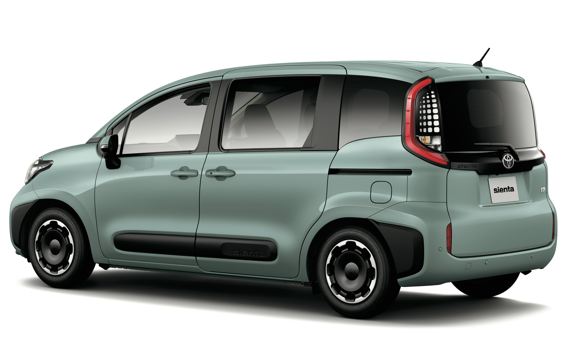 新型シエンタのボディサイズは4260×1695×1695mm（全長×全幅×全高、4WDは車高1715mm）、ホイールベースは2750mm