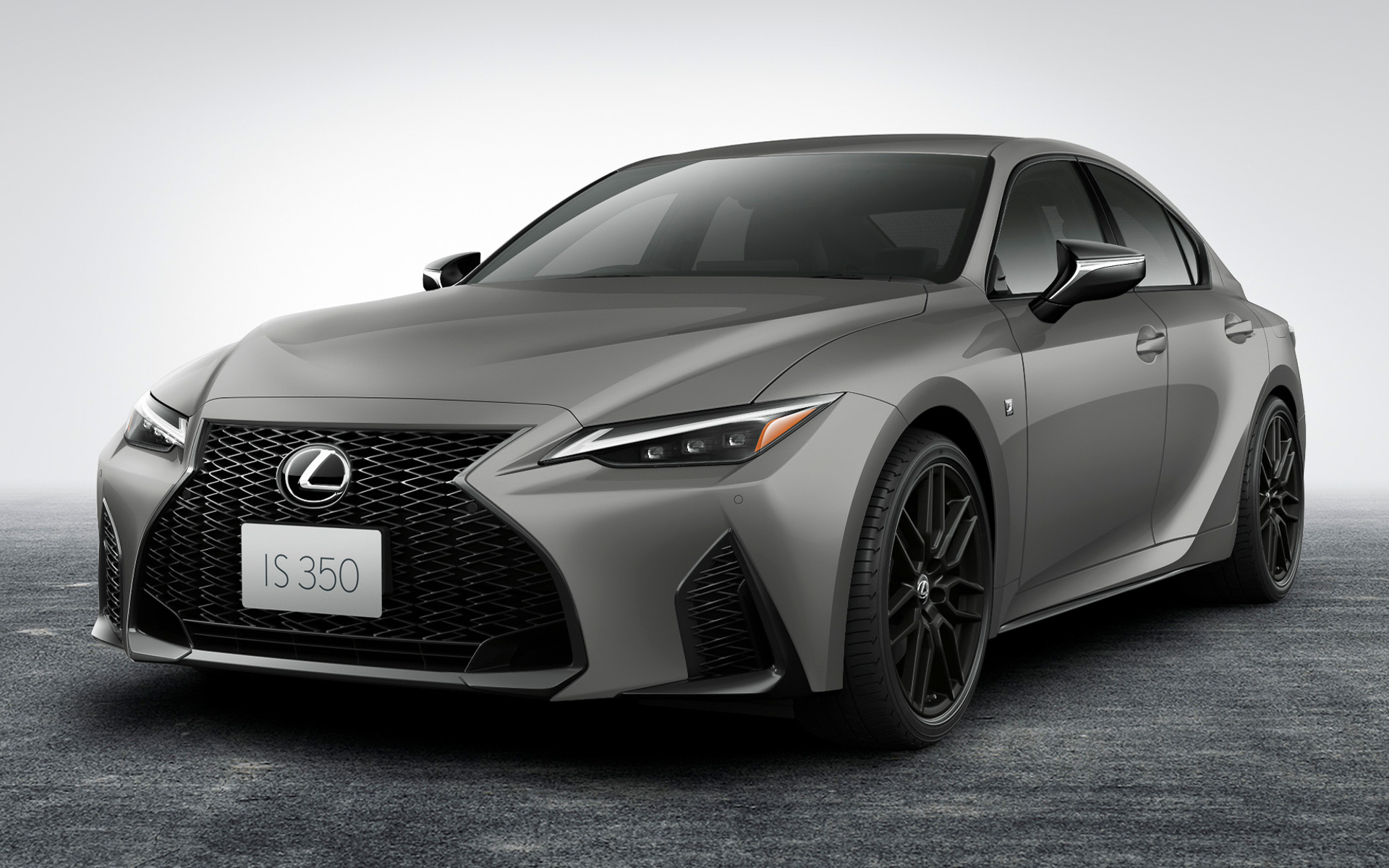 レクサスが「IS」の一部改良を実施。画像はIS350特別仕様車「F SPORT Mode Black III」（ボディカラー：チタニウムカーバイドグレー）