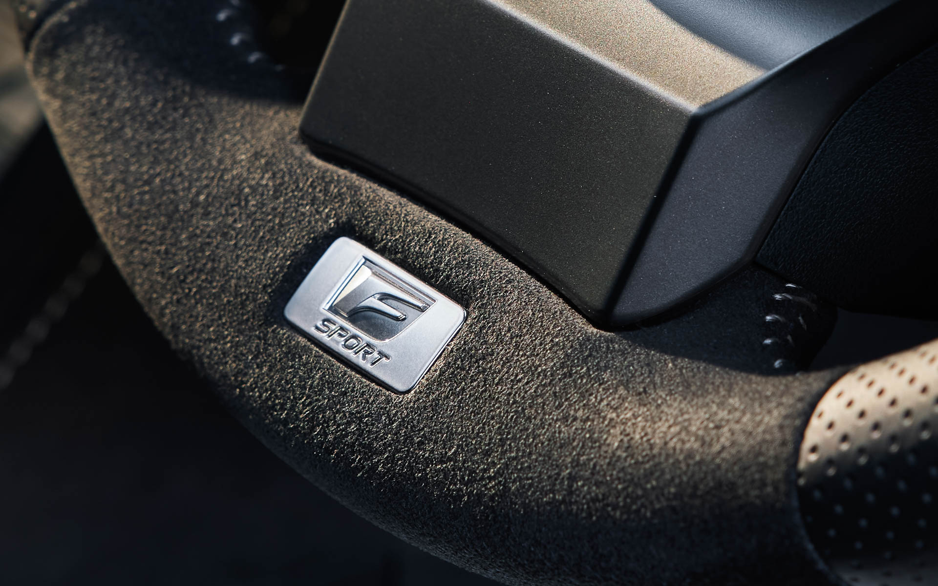 IS500“F SPORT Performance”