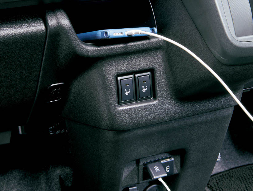 USB電源ソケット（Type-A/Type-C）