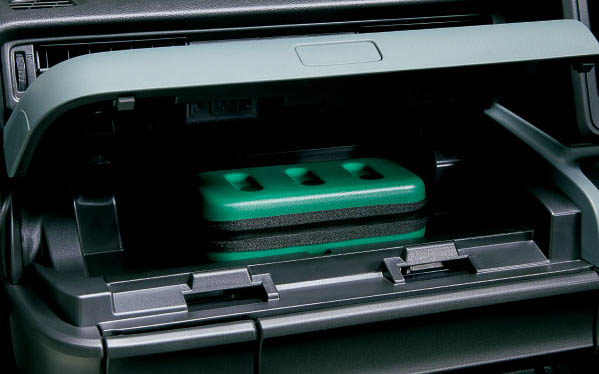 インパネアッパーボックス（助手席）