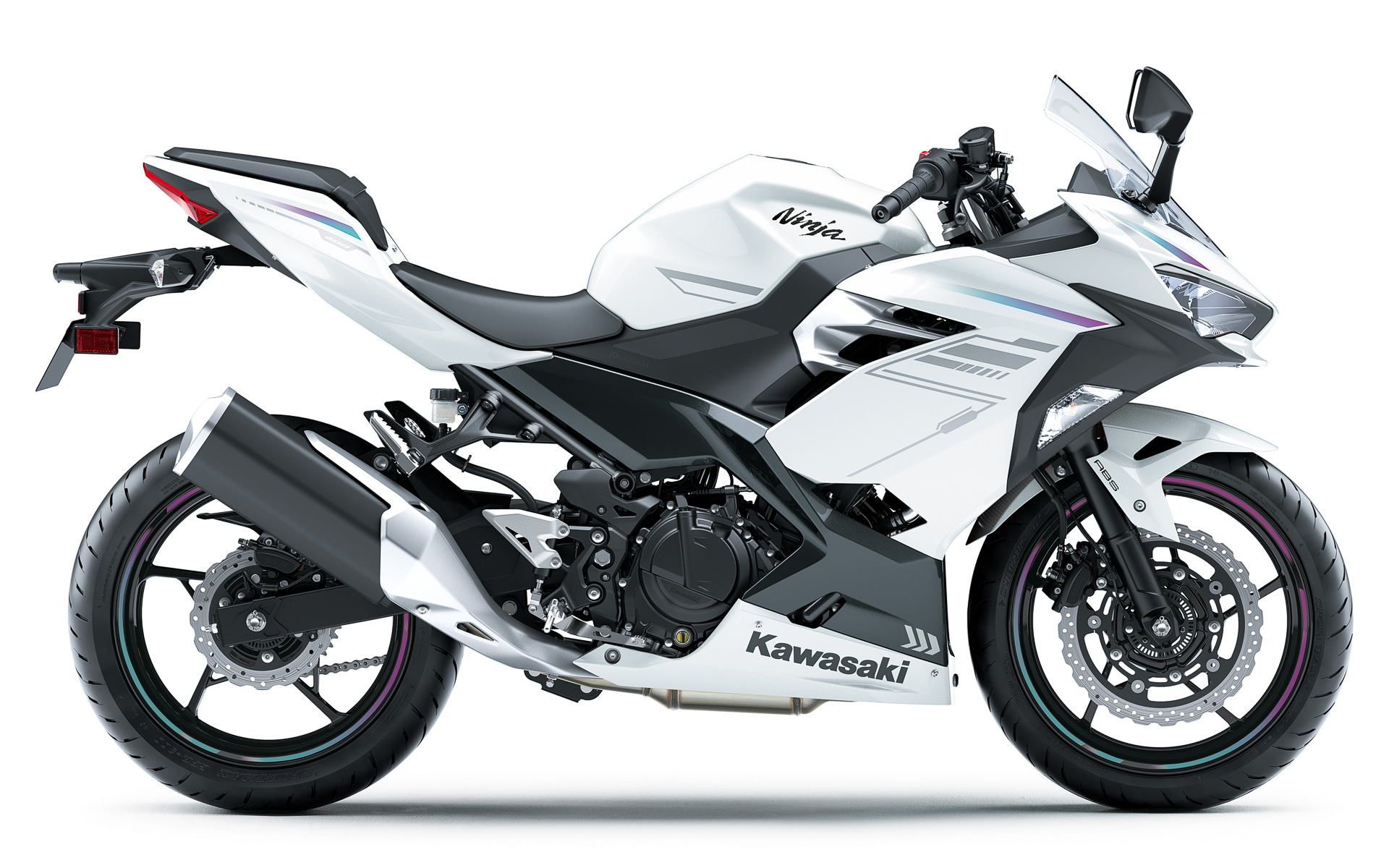 Ninja 400（パールブリザードホワイト×メタリックカーボングレー）