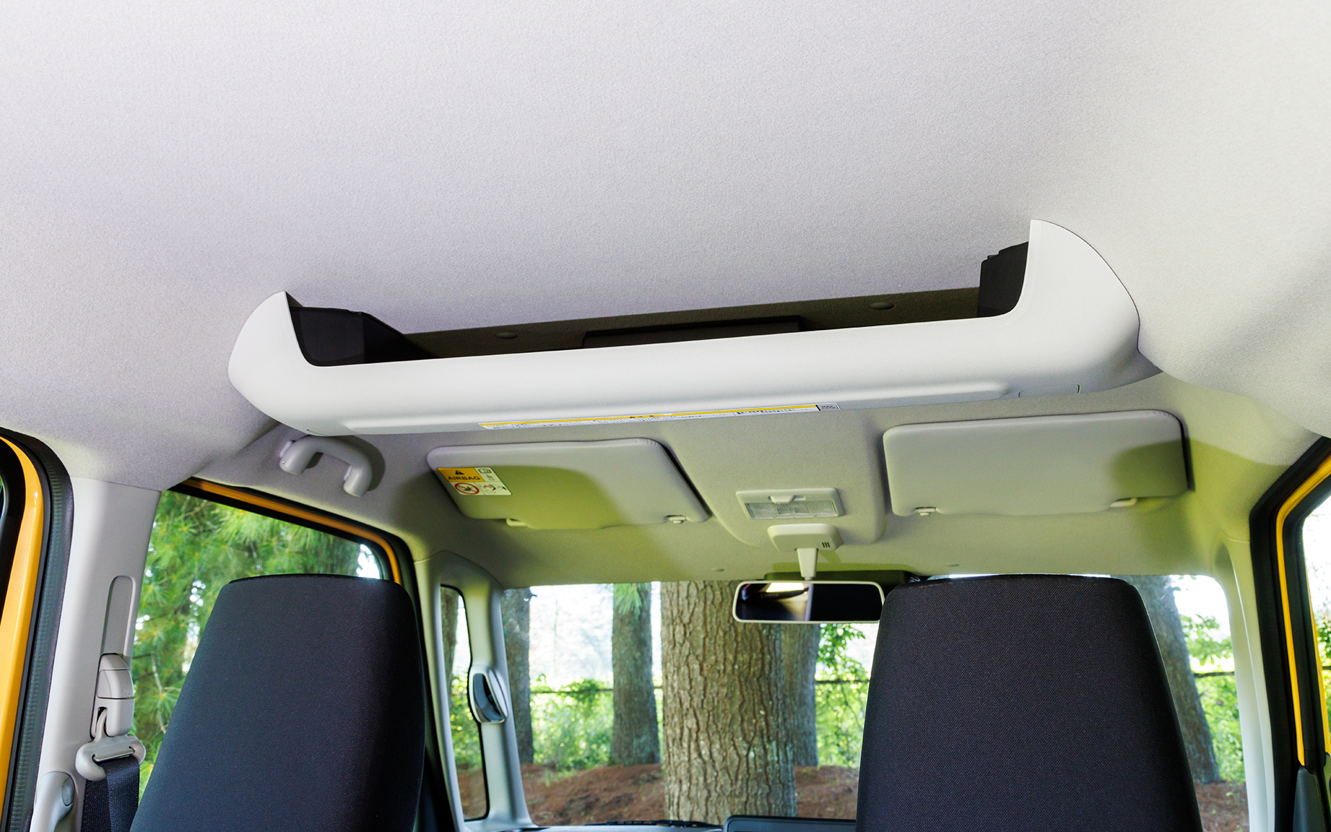 スペーシアではサーキュレーターがあったスペースは収納に