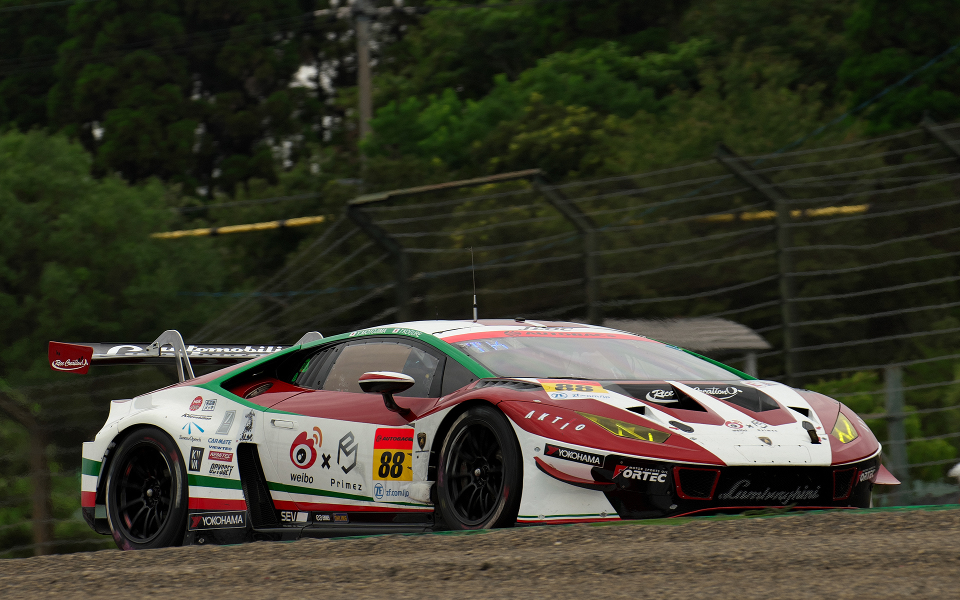 3番手は88号車Weibo Primez ランボルギーニ GT3