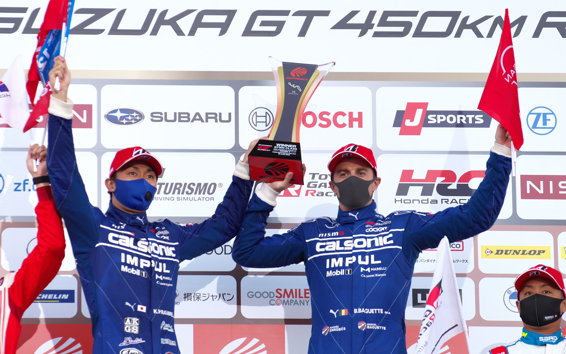 優勝した12号車カルソニック IMPUL Z（平峰一貴/ベルトラン・バゲット組、BS）