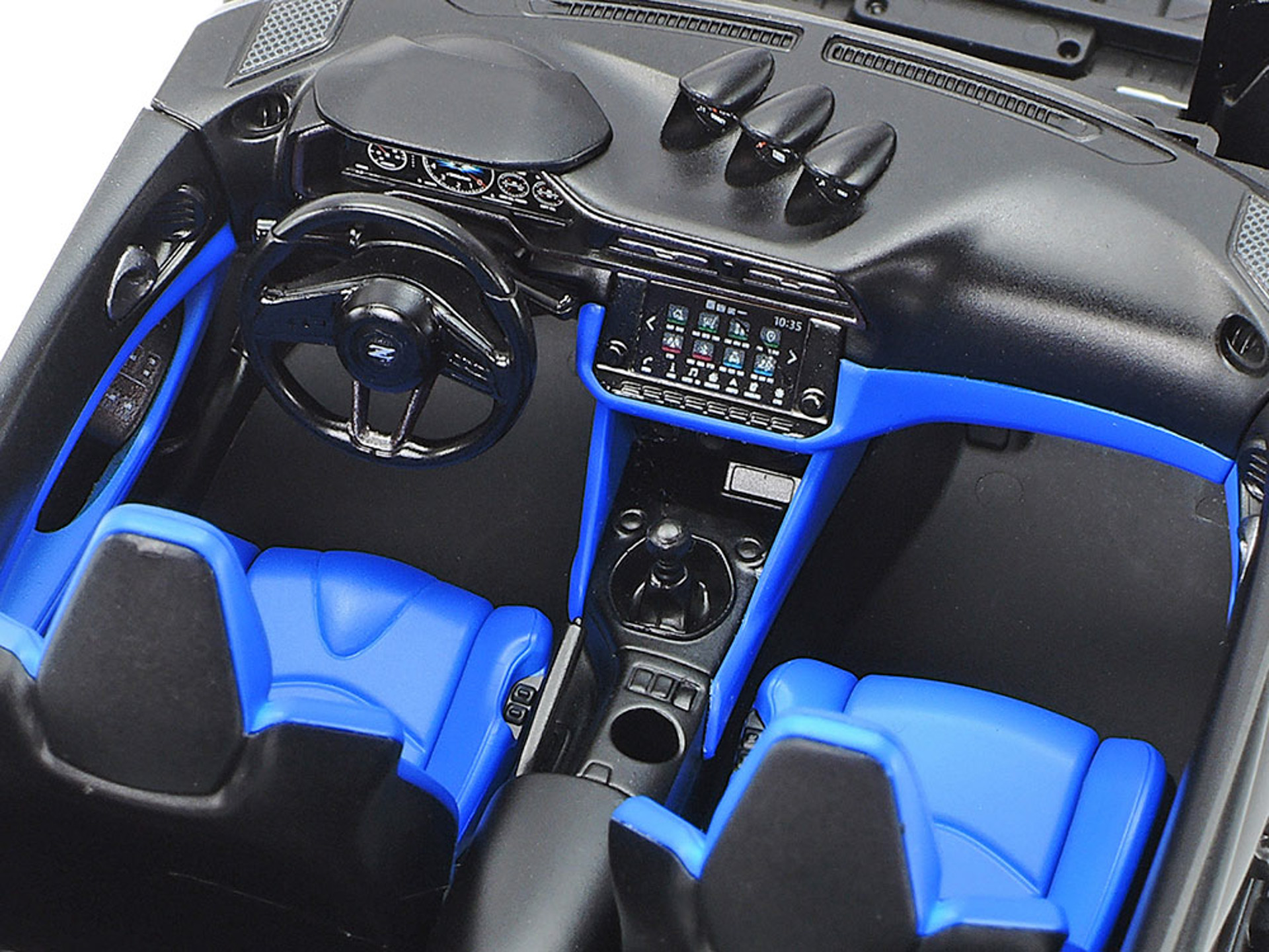 ダッシュボードは北米仕様（左ハンドル）も選択できる