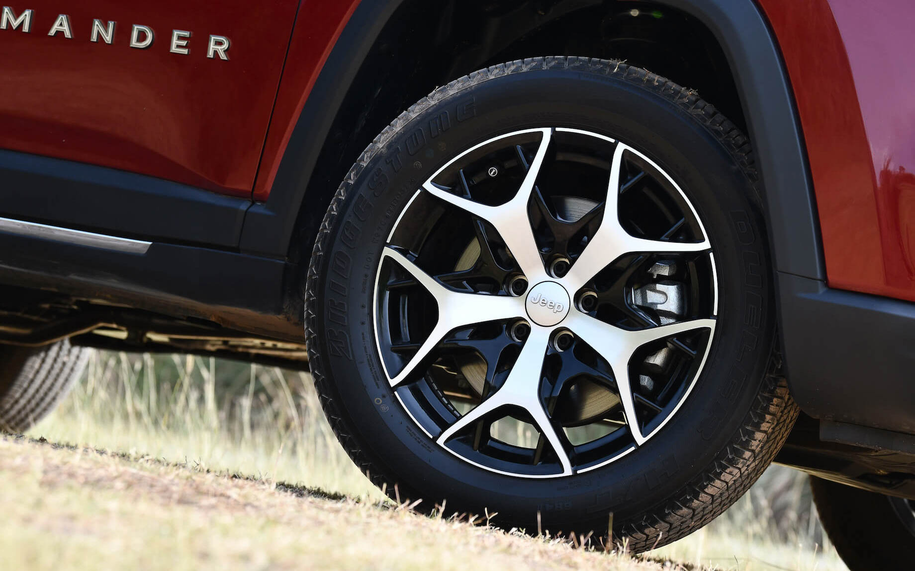 「グランドチェロキー 」Lからインスピレーションを得たデザインを採用