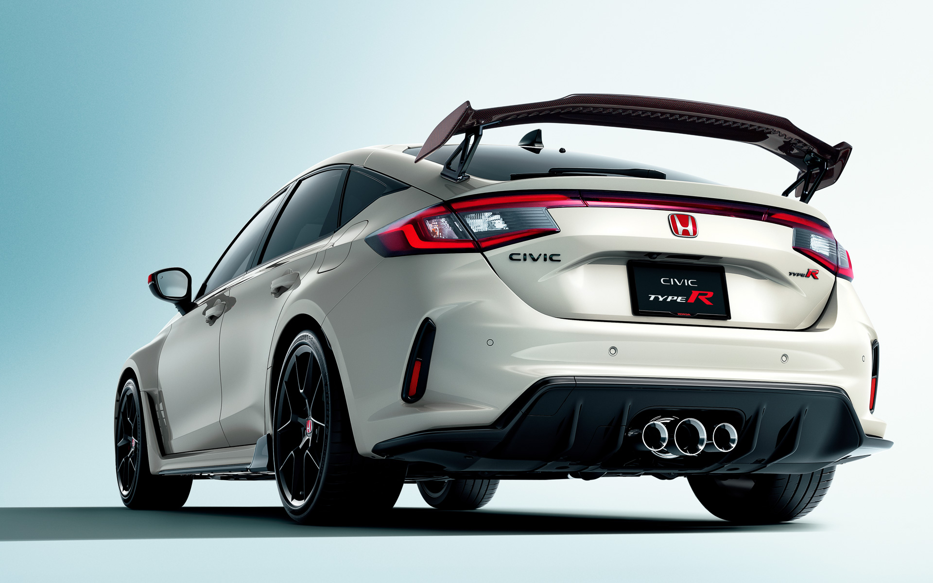 ホンダアクセスが新型「シビック TYPE R」用の純正アクセサリーを発売する