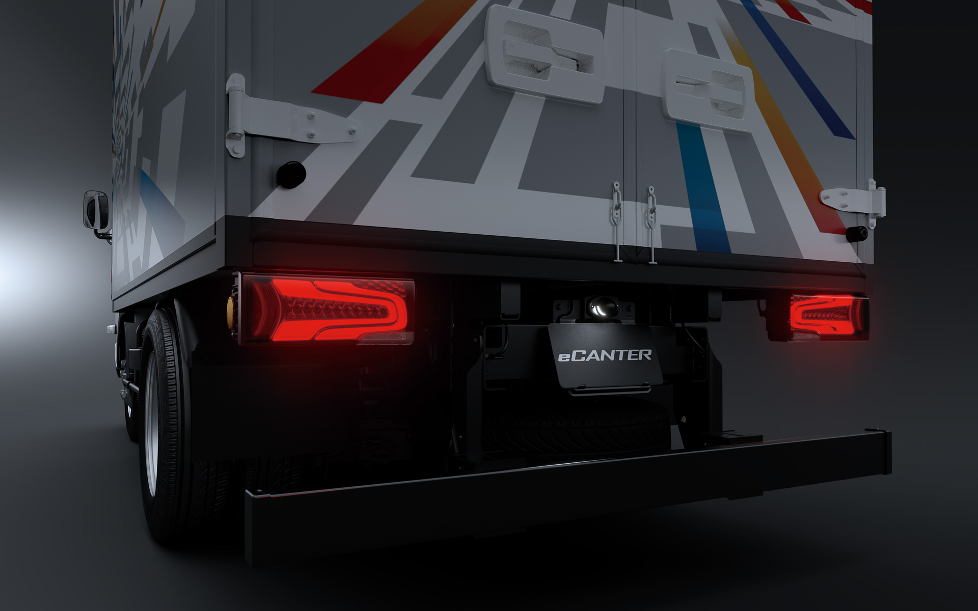 最新型のLEDリアコンビネーションランプを採用