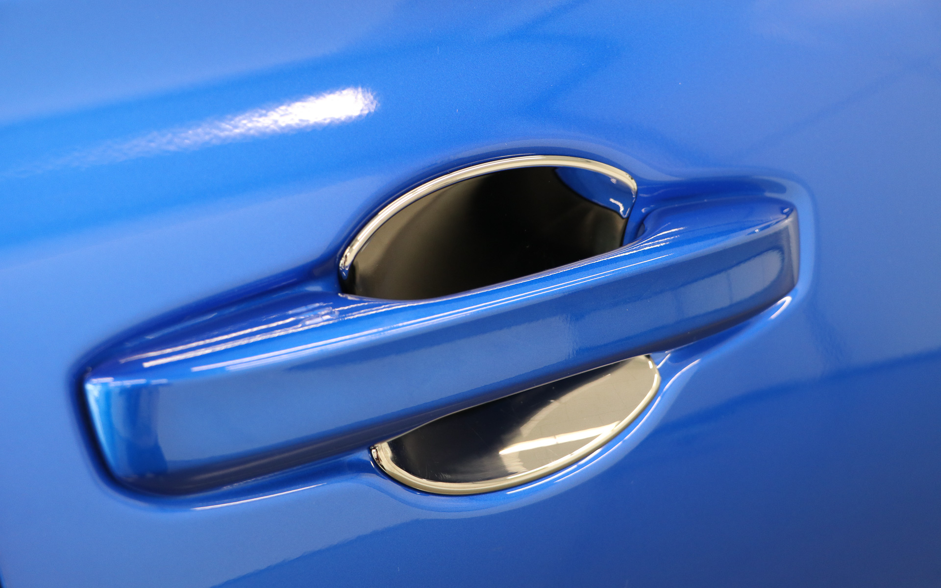 ドアハンドルプロテクションカバー（ダーククロームメッキ）