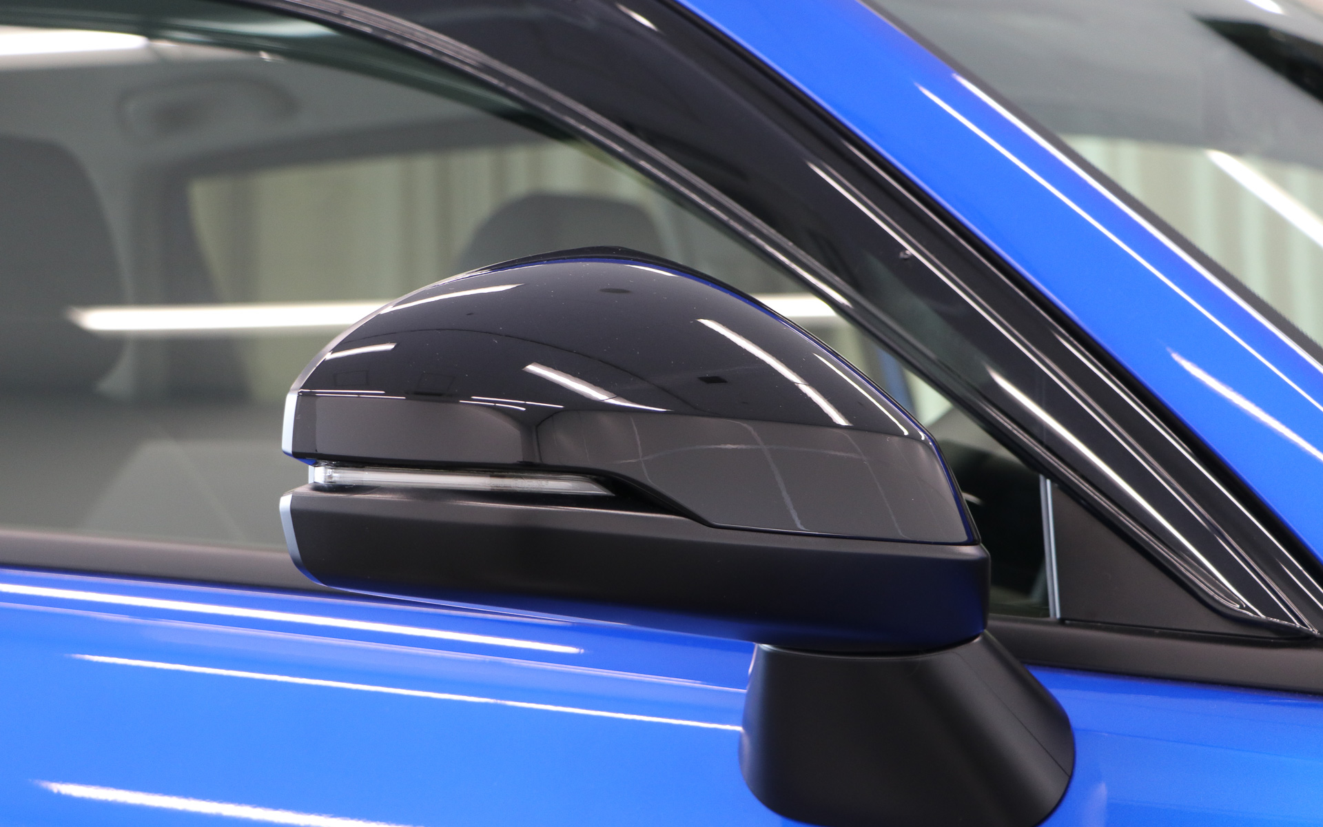 ドアミラーカバー（クリスタルブラックパール）