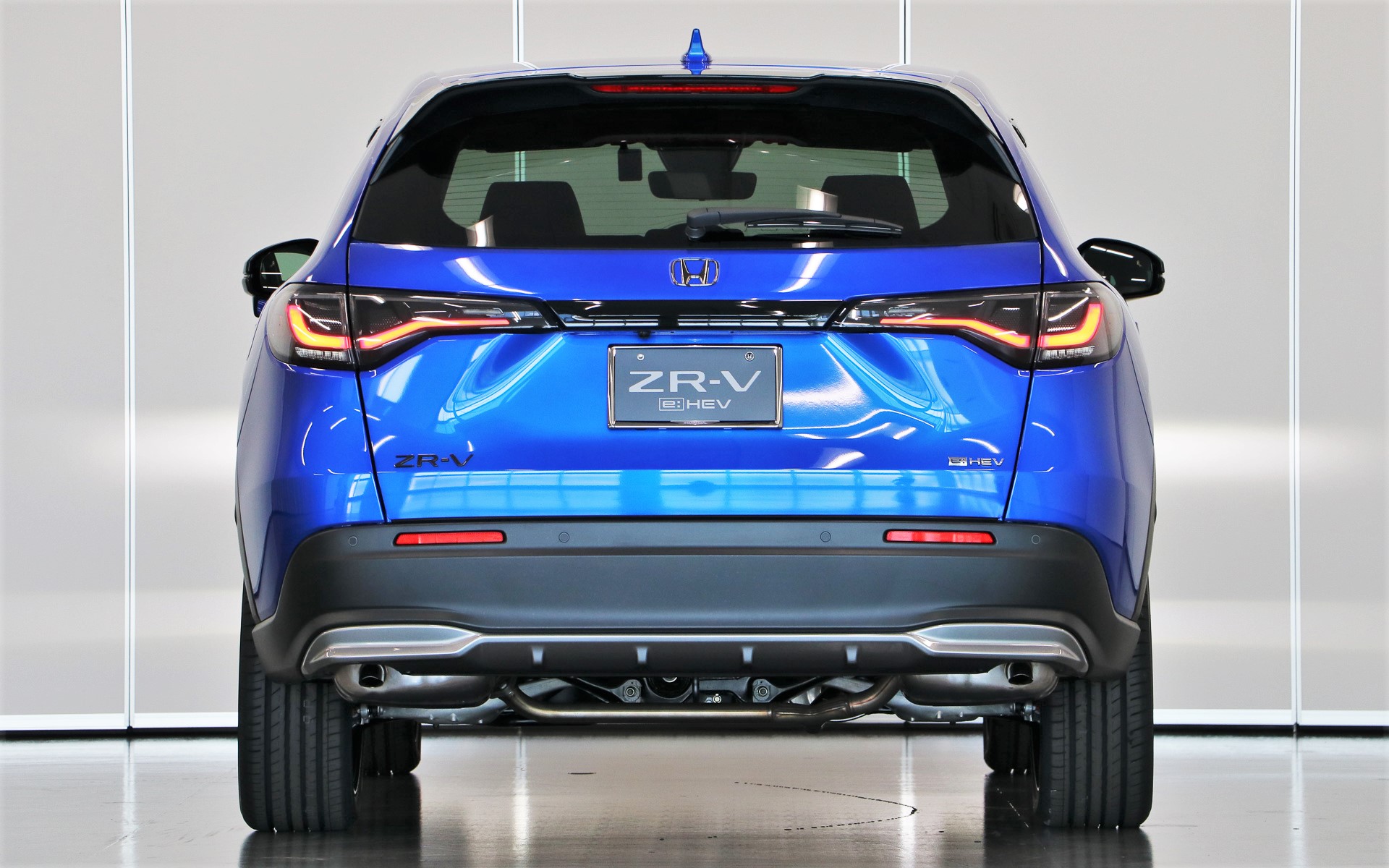 ホンダアクセスの純正アクセサリーを装着したZR-V