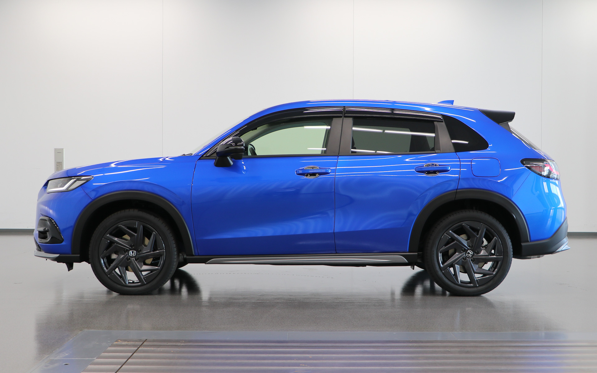 ホンダアクセスの純正アクセサリーを装着したZR-V