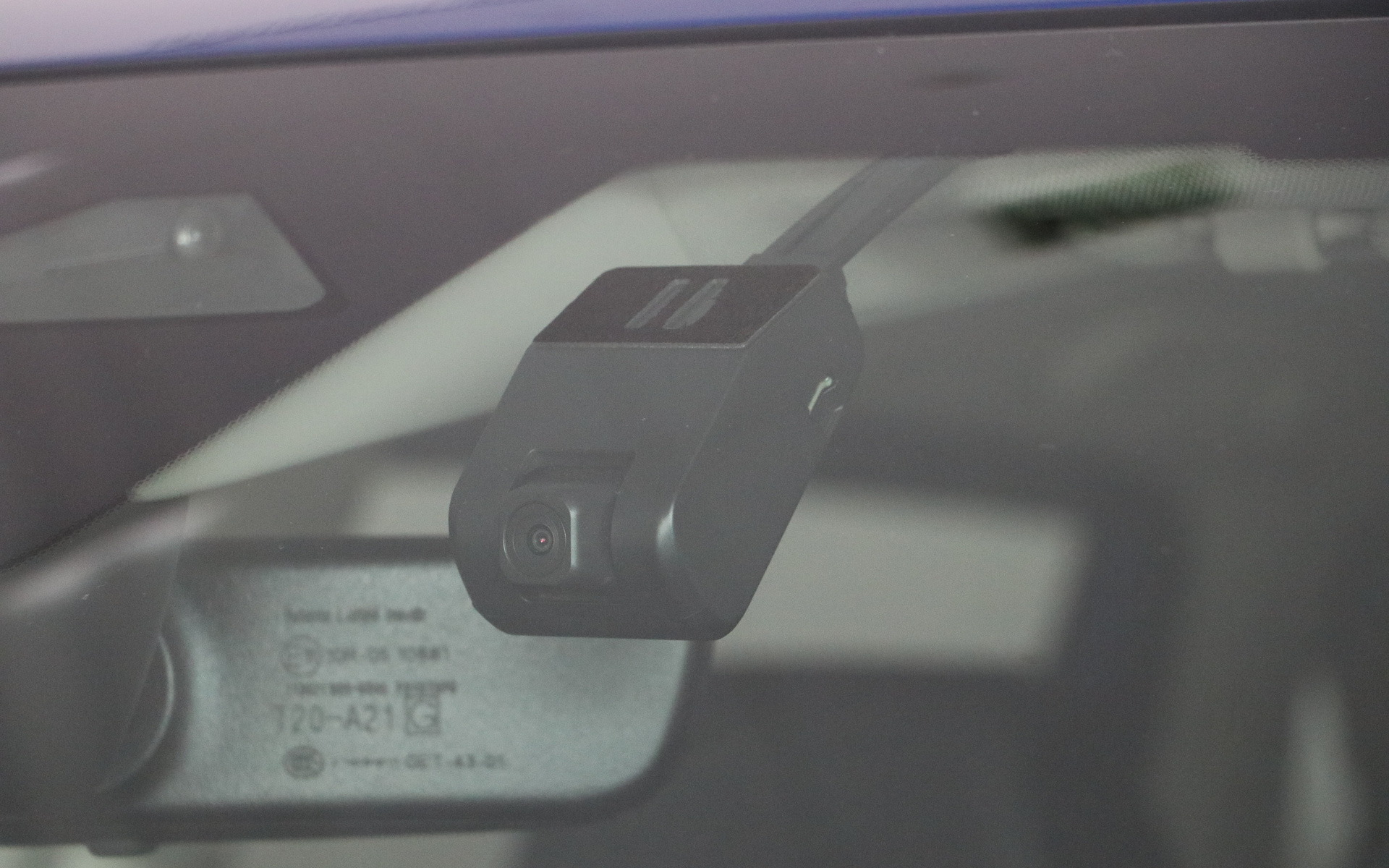 ドライブレコーダー前後車内3カメラセット（スマートフォン連動タイプ）