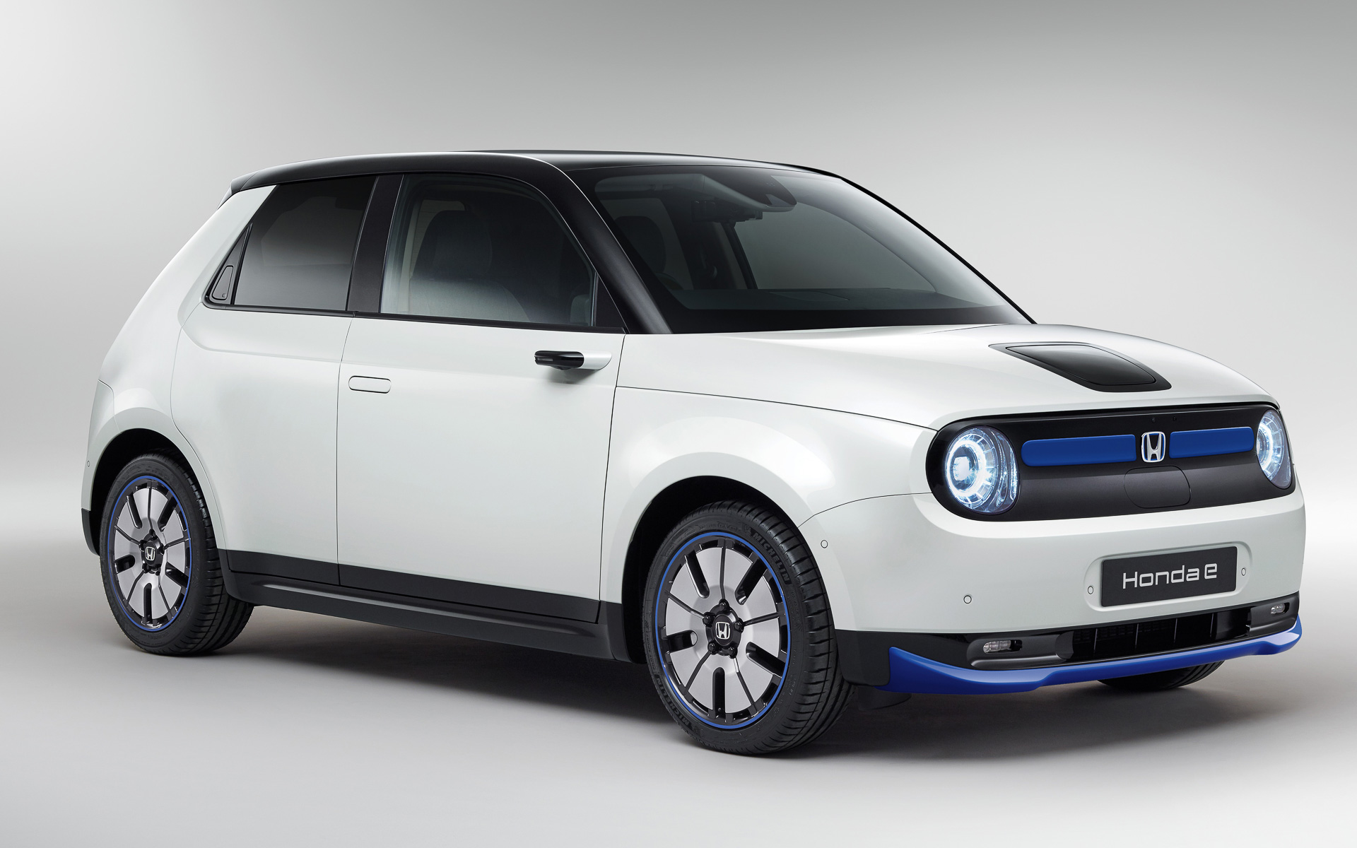 ホンダがオンラインでクルマを購入できる「Honda ON」のエリア拡張した。また、新たに「Honda e」の取り扱いも開始した。画像はHonda eヨーロッパスタイル（欧州仕様）