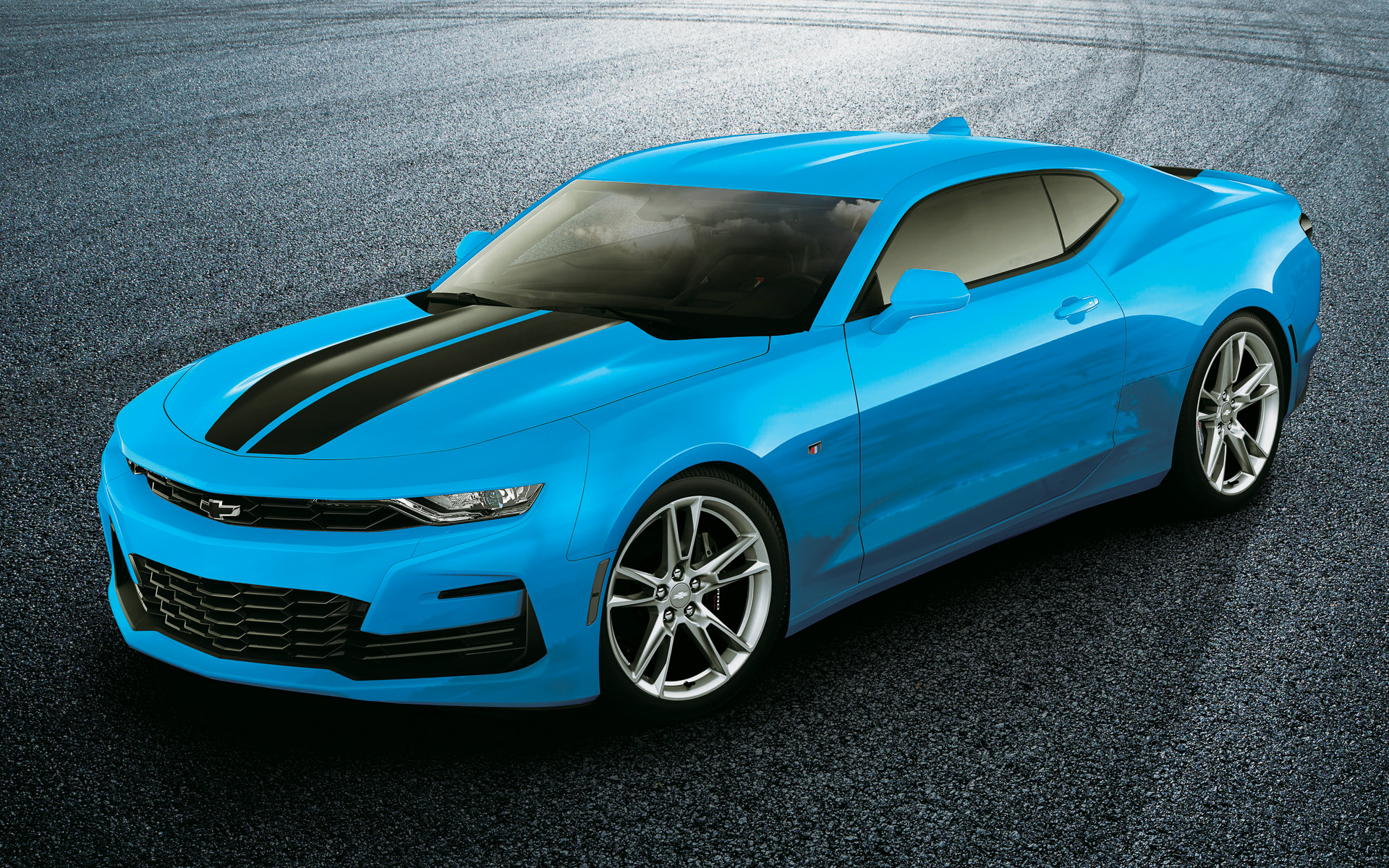 鮮やかな青が印象的な限定20台の「シボレー カマロ ラピッド ブルー エディション」が発売された