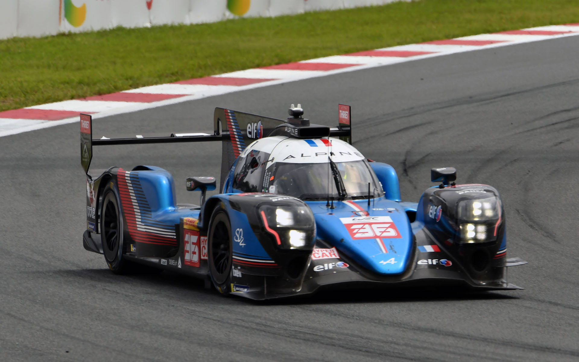 36号車 Alpine A480