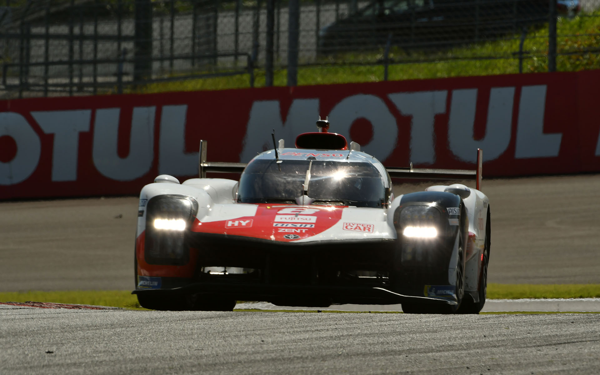 WEC富士6時間で優勝した8号車 TOYOTA GR010 HYBRID（セバスチャン・ブエミ/ブレンドン・ハートレー/平川亮）