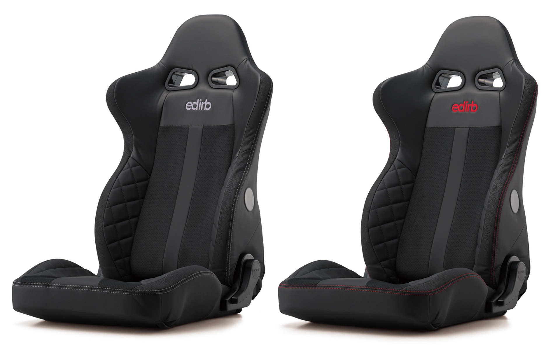 中央に縦のラインが入るデザインになった。カラーはグレーステッチとレッドステッチの2種類を用意