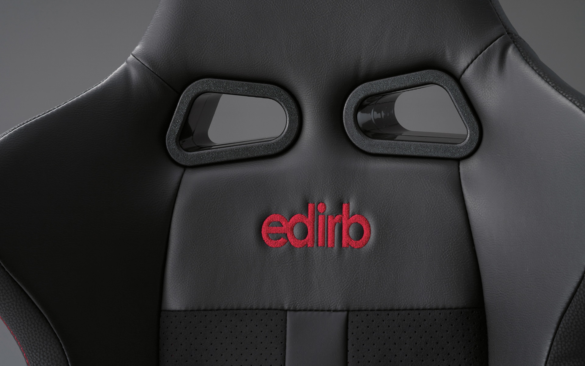 ロゴの配置を変更